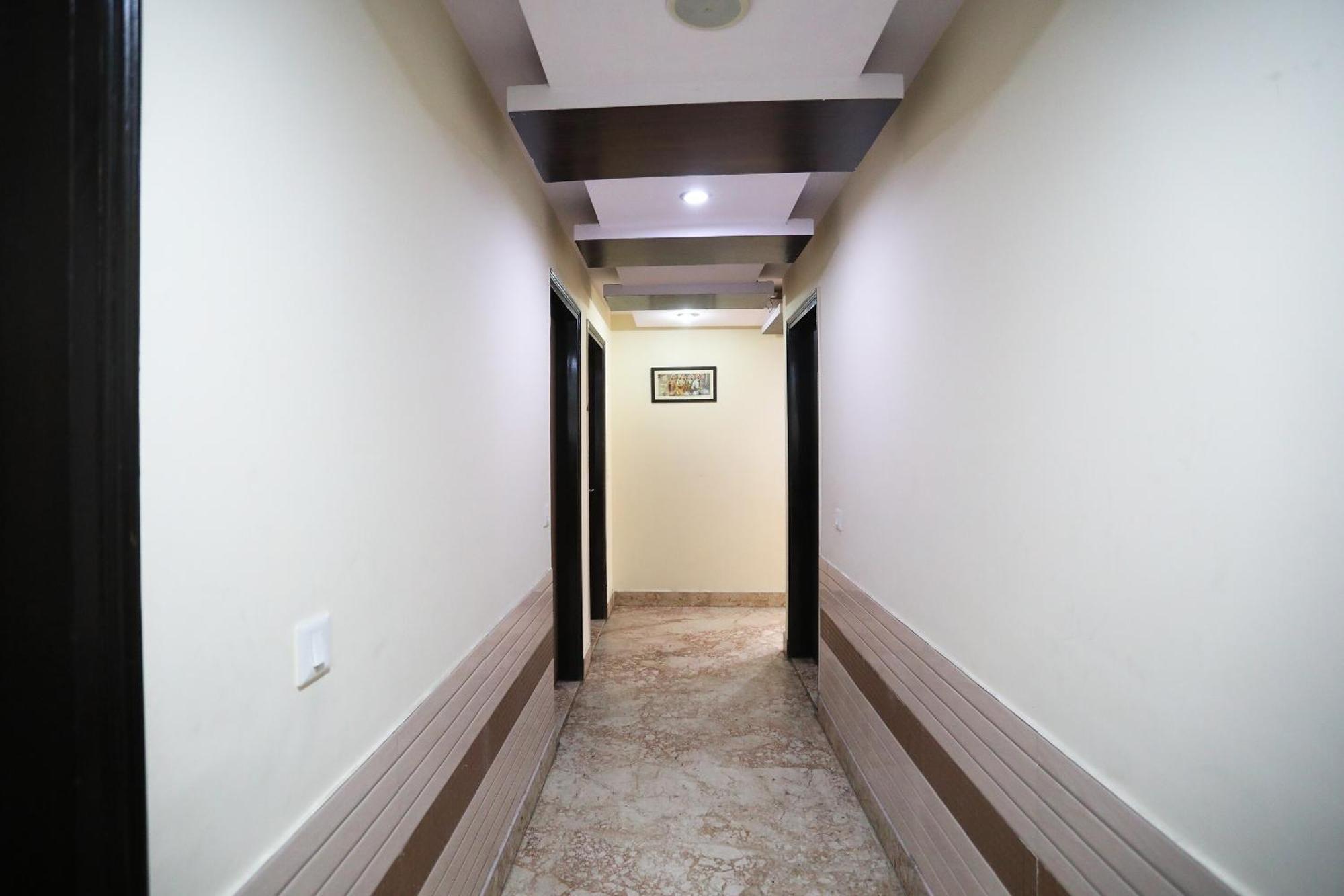 Oyo Hotel Vedas Heritage Делхи Екстериор снимка