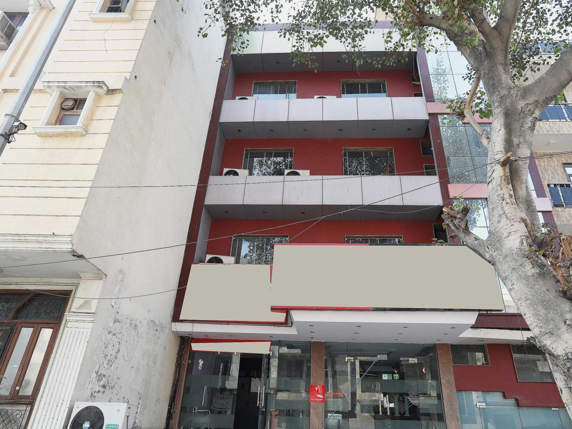Oyo Hotel Vedas Heritage Делхи Екстериор снимка
