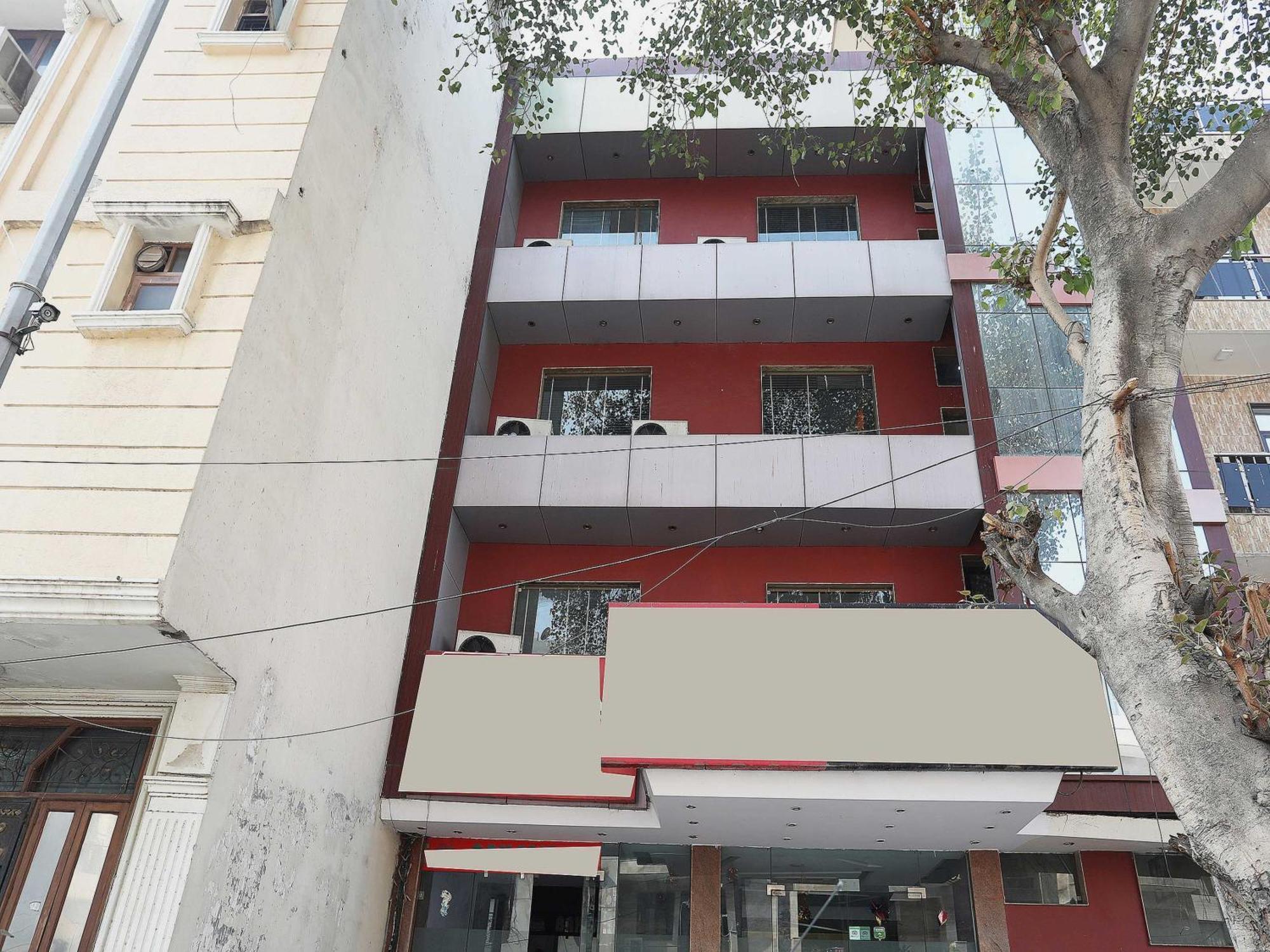 Oyo Hotel Vedas Heritage Делхи Екстериор снимка