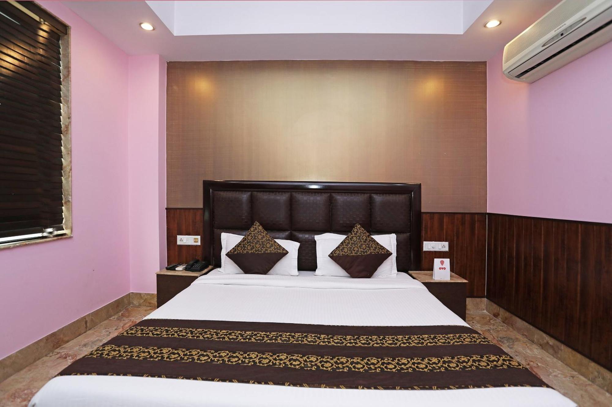 Oyo Hotel Vedas Heritage Делхи Екстериор снимка