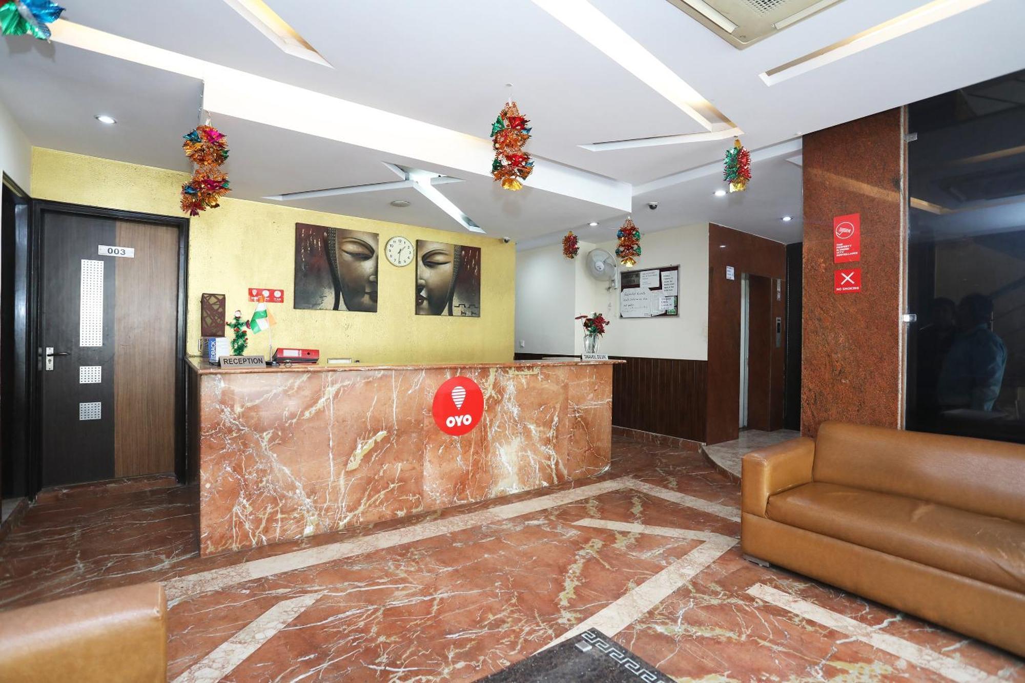 Oyo Hotel Vedas Heritage Делхи Екстериор снимка